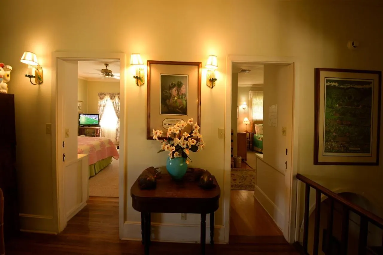 The Historic Wailuku Inn Maui